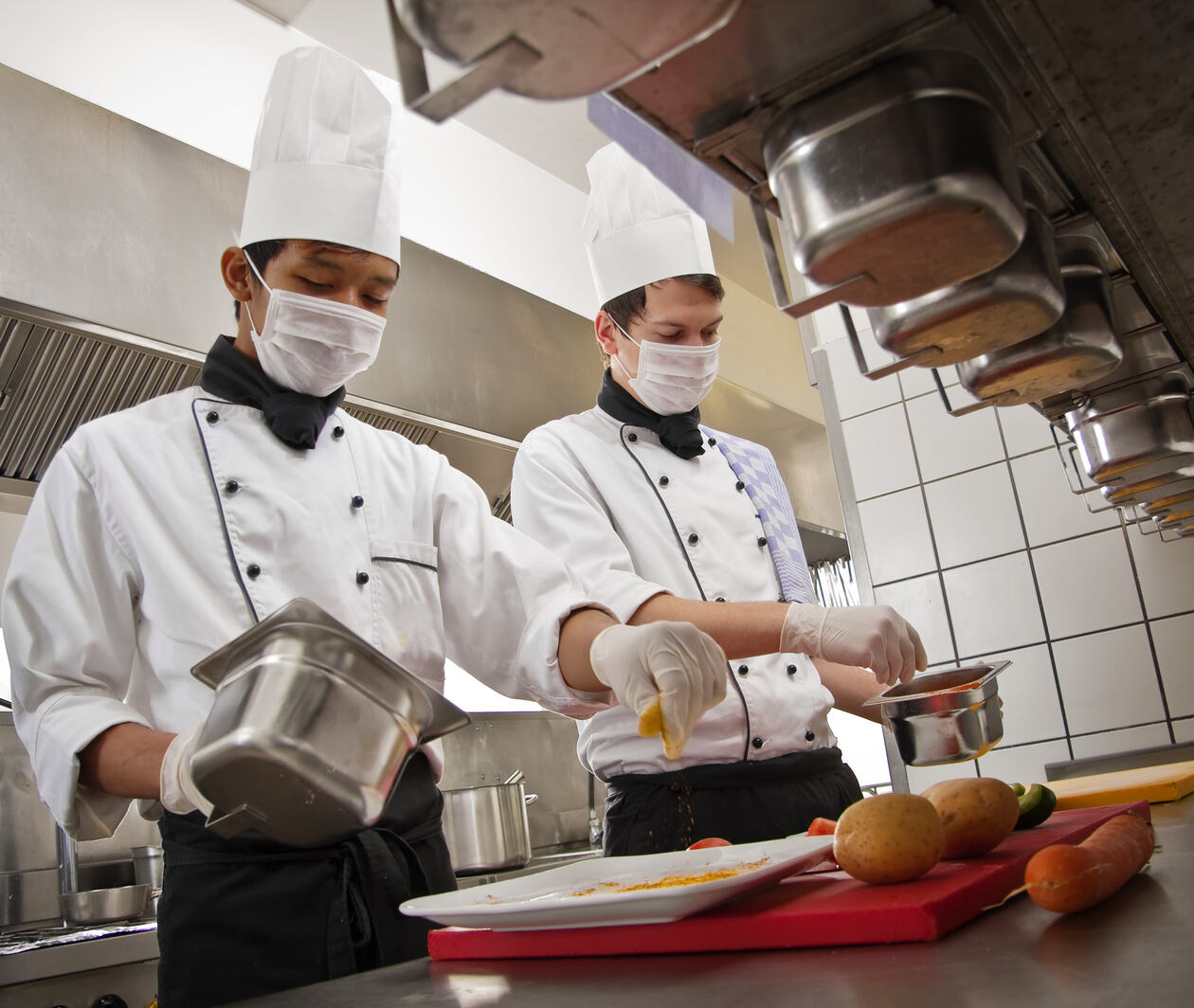 The Importance of Food Safety: How Proper Food Handling and Preparation Can Protect Consumers and Ensure Business Success