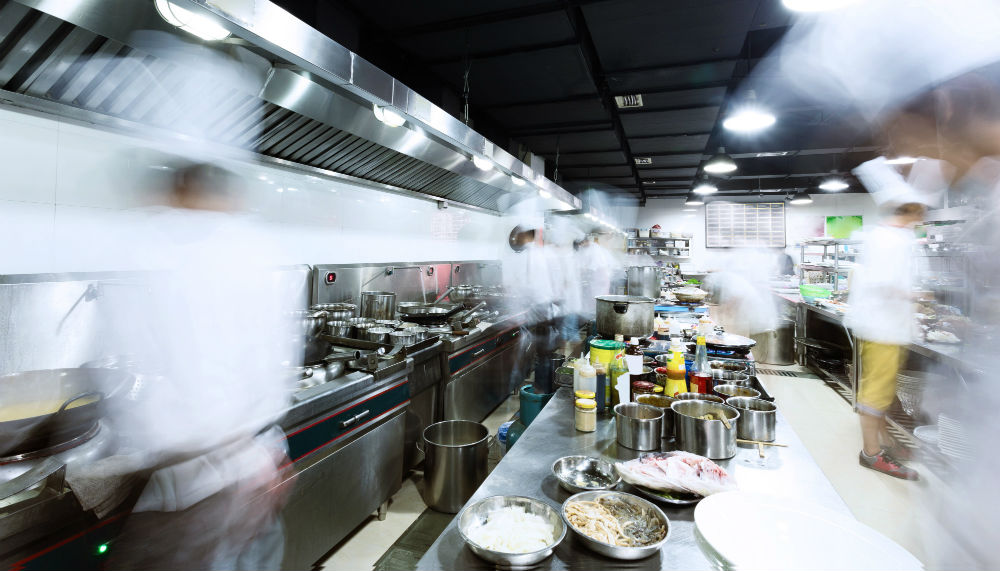 Choosing the Right Commercial Equipment for Your Restaurant: Factors to Consider